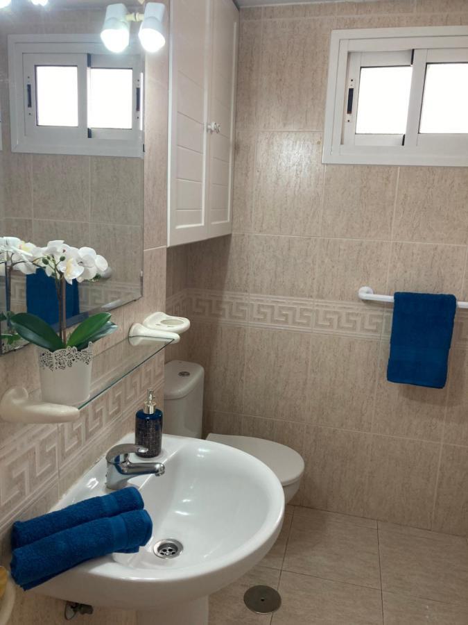 ארונה Preciosas Habitaciones En La Casa De May מראה חיצוני תמונה